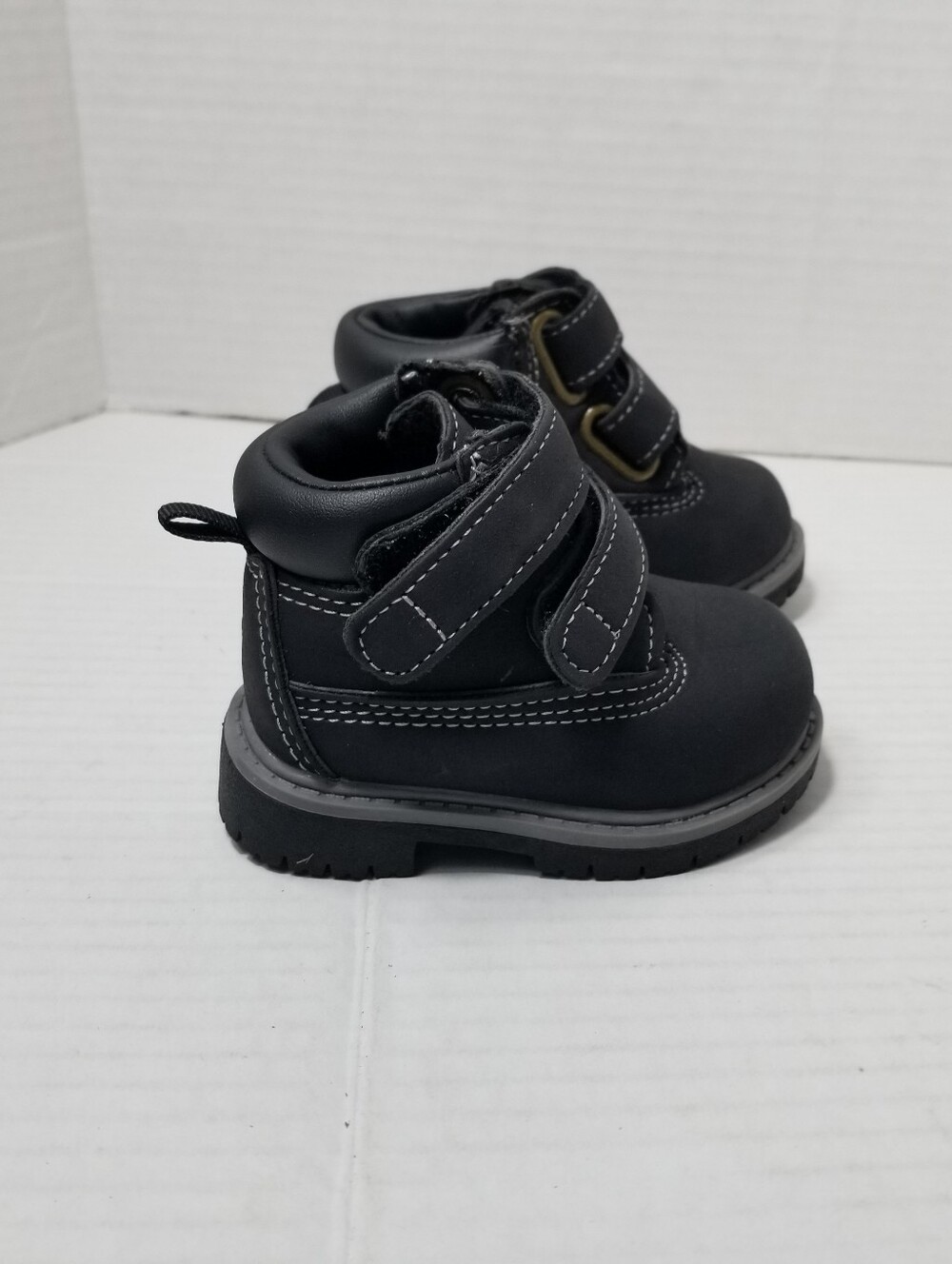 WONDER NATION BABY BLACK BOOTS SIZE 2